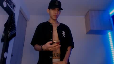   online show from 01/25/25, 07:38