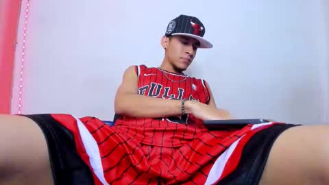 Snapshot of samuel_suarez chatting on 01/16/26, 11:09 online show from 01/16/26, 11:09