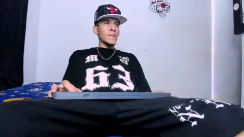   online show from 05/01/26, 12:48
