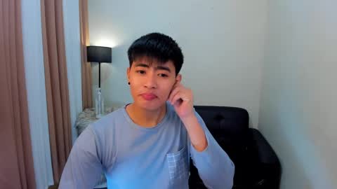 Snapshot of samuelangelo chatting on 12/18/24, 11:19 Sam online show from 12/18/24, 11:19