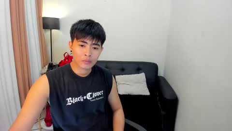 Snapshot of samuelangelo chatting on 12/26/24, 08:07 Sam online show from 12/26/24, 08:07