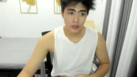 Snapshot of samuelangelo chatting on 03/11/25, 04:21 Sam online show from 03/11/25, 04:21