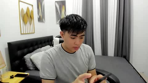 Snapshot of samuelangelo chatting on 05/06/26, 04:41 Sam online show from 05/06/26, 04:41
