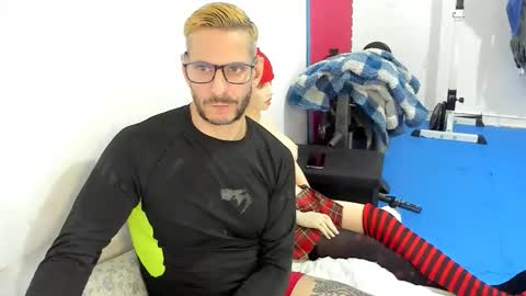 Snapshot of samuraijiu1 chatting on 12/13/25, 07:53 Samuraijiu online show from 12/13/25, 07:53