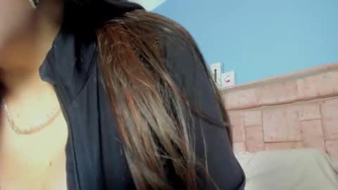 Snapshot of samy_nix chatting on 10/03/25, 12:02 SAMY online show from 10/03/25, 12:02