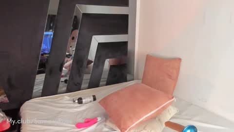 Find me at  when im offline here. online show from 12/06/24, 09:57