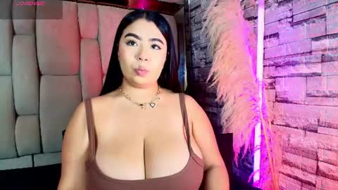 Snapshot of samygreyy_ chatting on 06/11/26, 07:56 SAMY GREY... online show from 06/11/26, 07:56