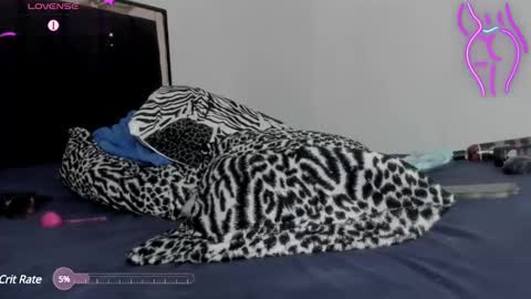 Snapshot of samykiss chatting on 02/15/25, 04:56 SamyHolbrook online show from 02/15/25, 04:56
