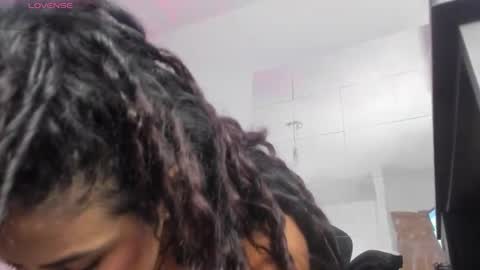 Snapshot of samykiss chatting on 01/08/26, 01:13 SamyHolbrook online show from 01/08/26, 01:13