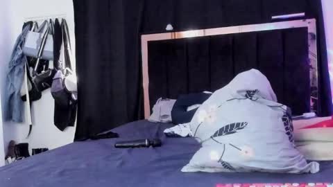 Snapshot of samykiss chatting on 02/24/26, 02:26 SamyHolbrook online show from 02/24/26, 02:26