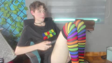 Snapshot of san_love_kh chatting on 12/12/24, 06:21 online show from 12/12/24, 06:21