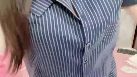 sanami_sian_ online show from 09/17/25, 01:07