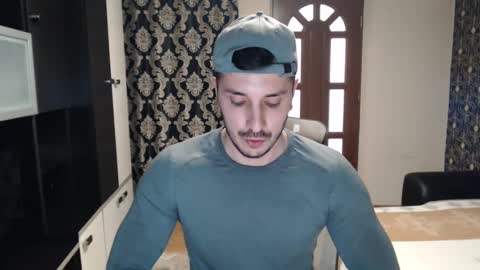 Snapshot of sanchezerik4 chatting on 01/14/25, 01:28 Sanchez Erik online show from 01/14/25, 01:28