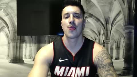 Snapshot of sanchezerik4 chatting on 02/12/25, 04:00 Sanchez Erik online show from 02/12/25, 04:00