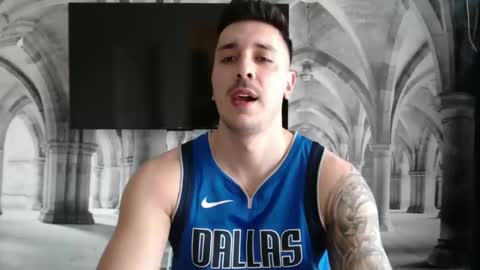 Snapshot of sanchezerik4 chatting on 02/13/25, 06:41 Sanchez Erik online show from 02/13/25, 06:41