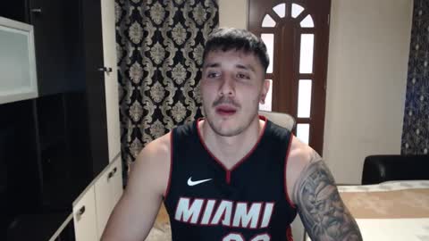 Snapshot of sanchezerik4 chatting on 02/15/25, 11:50 Sanchez Erik online show from 02/15/25, 11:50