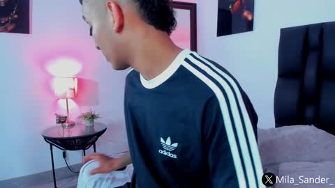 Snapshot of sander_mila chatting on 12/10/24, 01:43 MilaSander online show from 12/10/24, 01:43