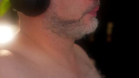 Sanders online show from 09/18/25, 01:57