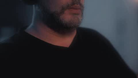 Sanders online show from 04/22/26, 01:08