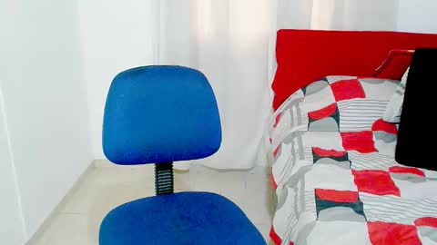 Snapshot of sandi_amaya chatting on 12/15/24, 10:04 sandi amaya online show from 12/15/24, 10:04