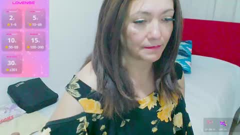 Snapshot of sandi_amaya chatting on 01/09/25, 02:22 sandi amaya online show from 01/09/25, 02:22