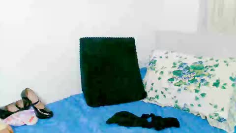 Snapshot of sandi_amaya chatting on 03/04/25, 12:18 sandi amaya online show from 03/04/25, 12:18