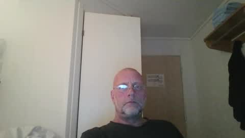 sandnesrune523 online show from 12/14/25, 05:07