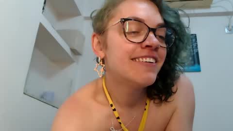 Sandra online show from 04/14/26, 05:41