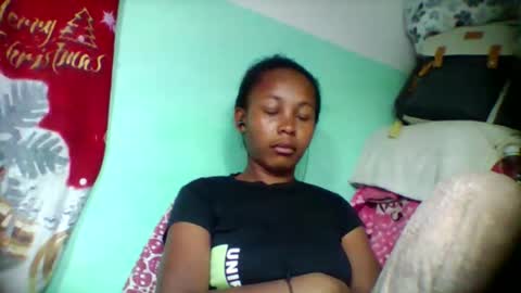 sandra1253099 online show from 10/29/25, 07:37