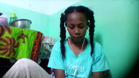 sandra1253099 online show from 11/30/25, 06:34