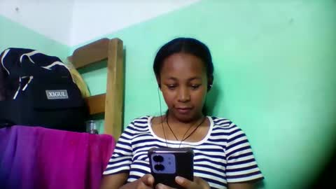 sandra1253099 online show from 06/05/26, 07:03