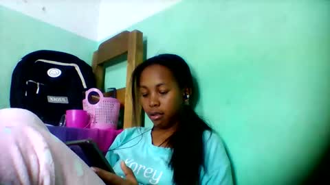 sandra1253099 online show from 06/08/26, 05:02