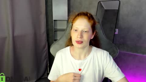 Sandra online show from 09/18/25, 01:40