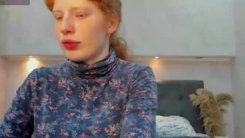 Snapshot of sandra__wilson chatting on 07/09/26, 01:42 Sandra online show from 07/09/26, 01:42