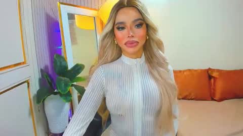 Sandra Hornball online show from 12/16/25, 09:36