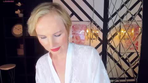 Sandra online show from 02/10/25, 11:57