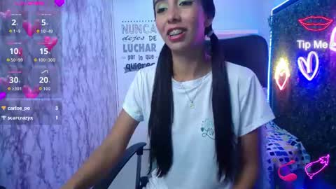 Snapshot of sandra_petite19 chatting on 06/27/26, 03:11 sandra online show from 06/27/26, 03:11
