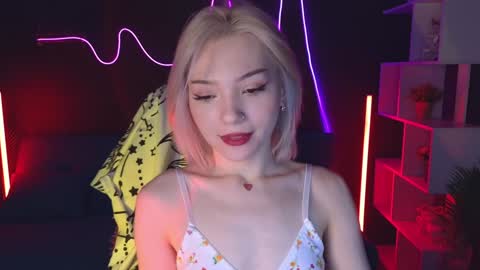 Sandy  online show from 01/22/25, 01:20