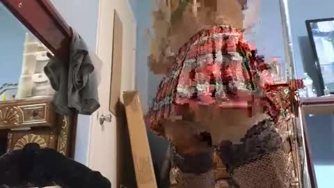 Sandra online show from 12/22/24, 01:23