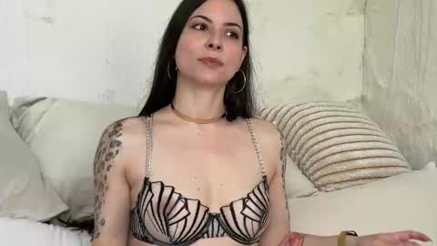 Snapshot of sandraschonherz chatting on 06/08/26, 11:43 Sandra Schonherz online show from 06/08/26, 11:43