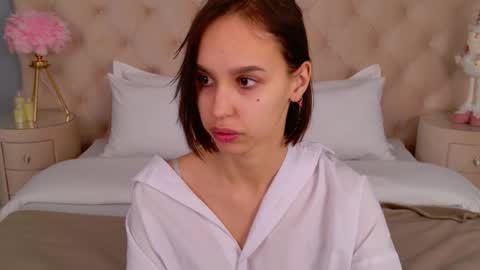 San online show from 12/19/25, 03:24