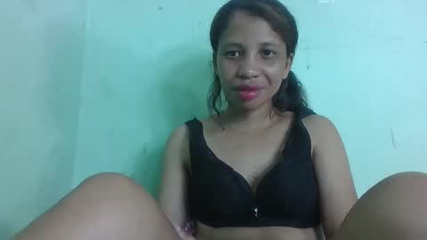 sandrinah788632 online show from 05/03/26, 05:46