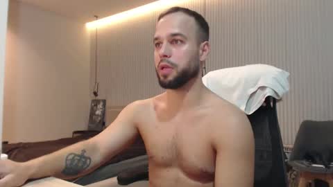 DeAlex online show from 10/31/25, 10:49