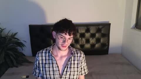 sandro_vitali online show from 10/18/25, 06:16