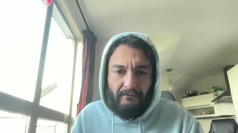 Snapshot of sandroanderson chatting on 12/22/24, 11:54 Sandro Andersom online show from 12/22/24, 11:54