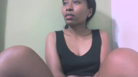 sandy735579 online show from 10/25/25, 08:55