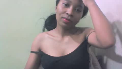 sandy735579 online show from 04/20/26, 07:22