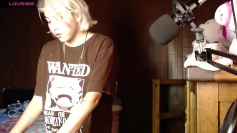 sandy_straw online show from 12/16/25, 06:07