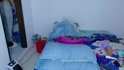 sandy online show from 04/19/26, 05:34