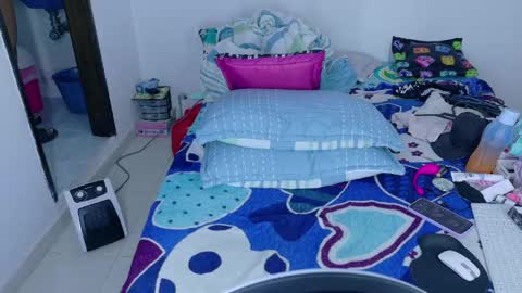 sandy online show from 04/22/26, 08:21